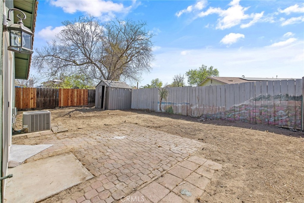 1171 State St, Hanford, CA 93230