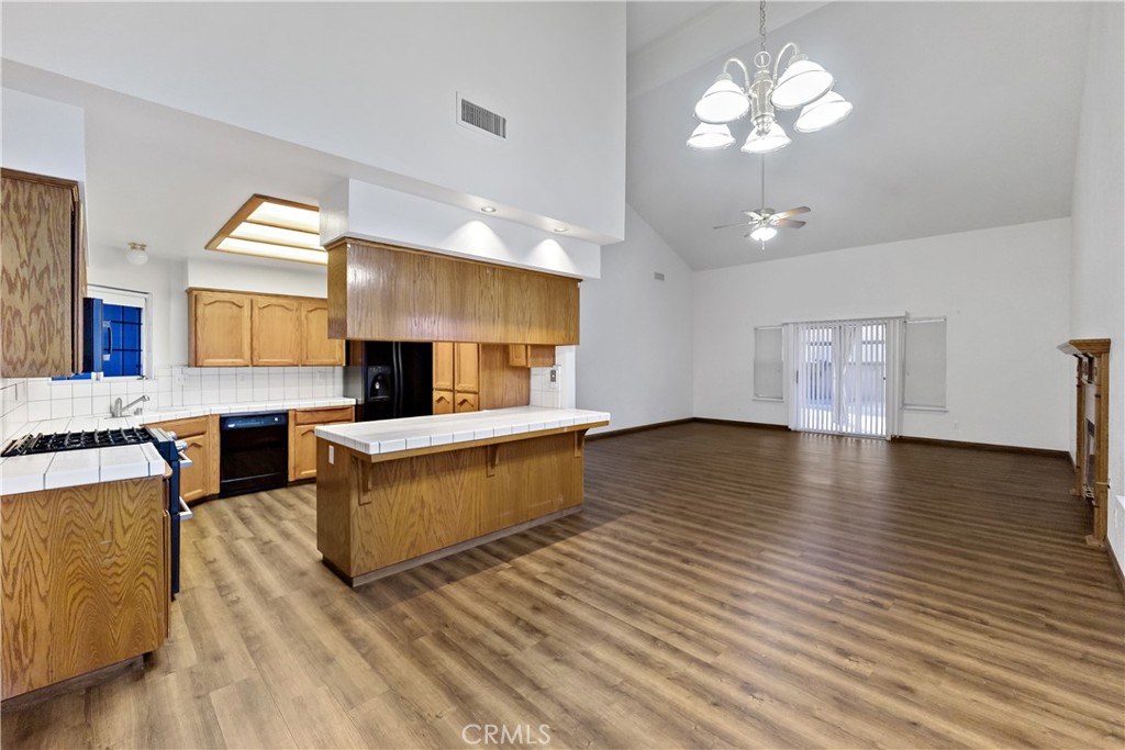 22 N Bliss, Clovis, CA 93611