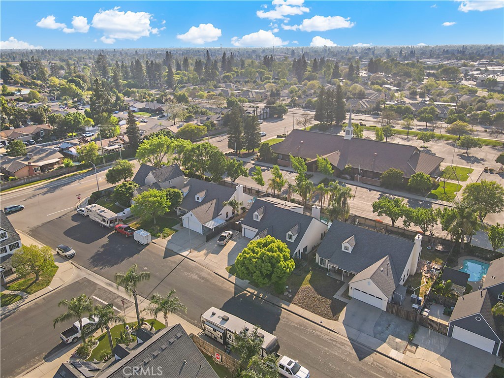 22 N Bliss, Clovis, CA 93611