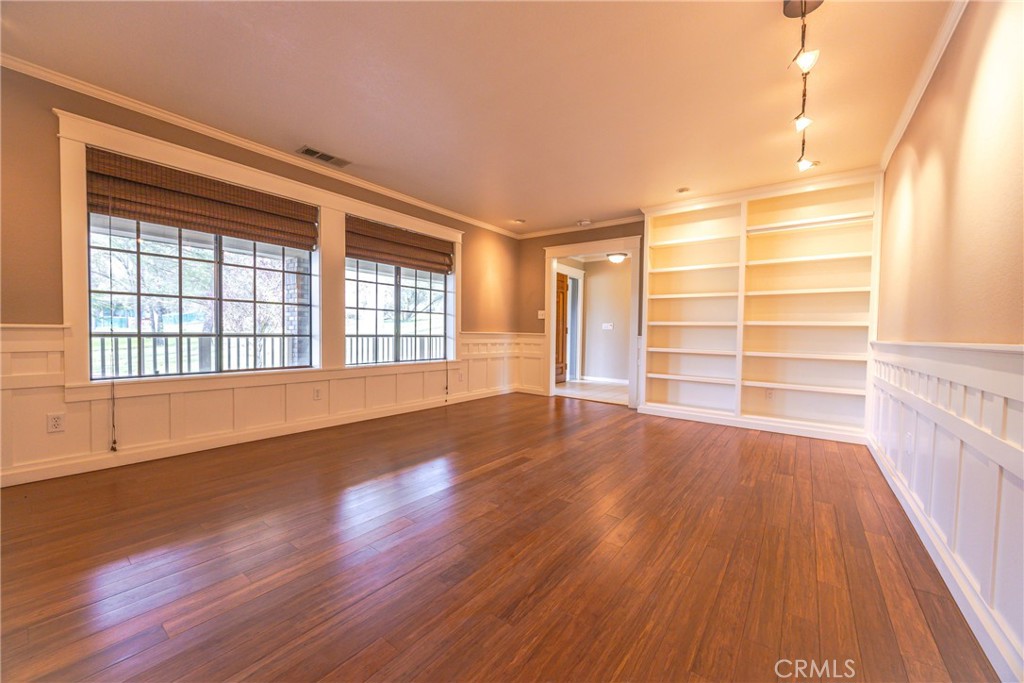 45344 S Oakview, Oakhurst, CA 93644