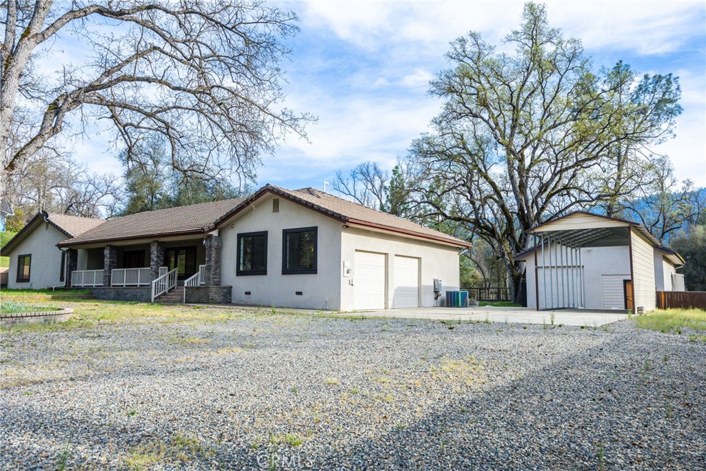 45344 S Oakview, Oakhurst, CA 93644