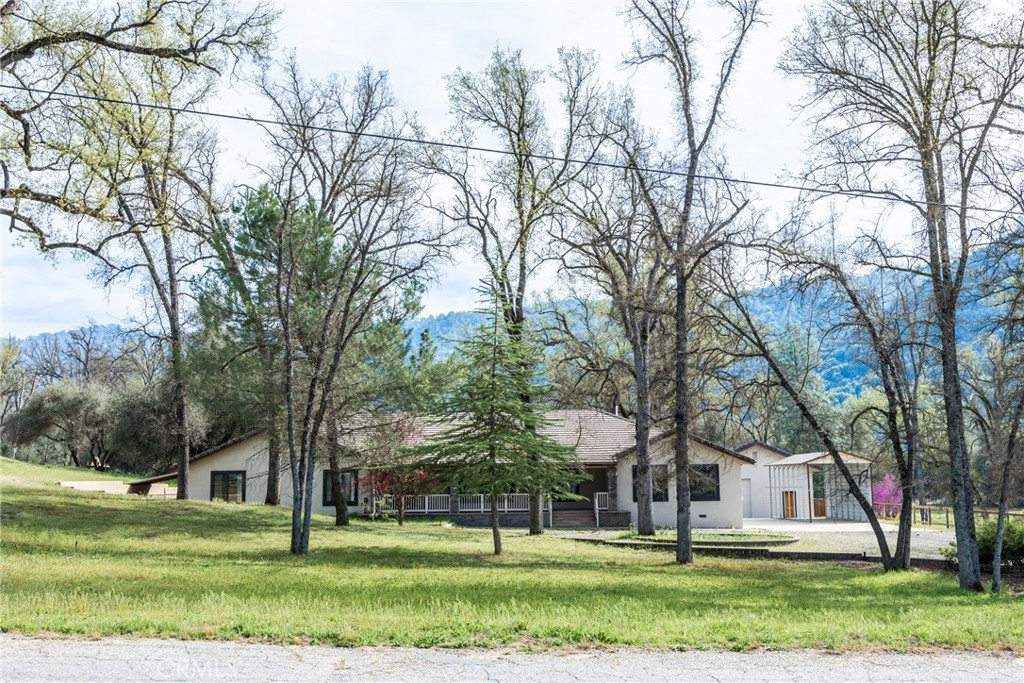 45344 S Oakview, Oakhurst, CA 93644