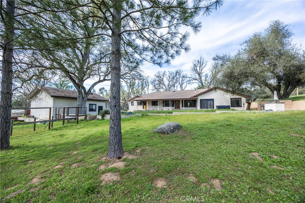 45344 S Oakview, Oakhurst, CA 93644