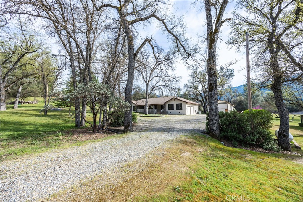 45344 S Oakview, Oakhurst, CA 93644