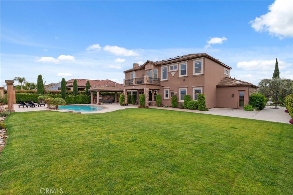 4918 W Bluff, Fresno, CA 93722