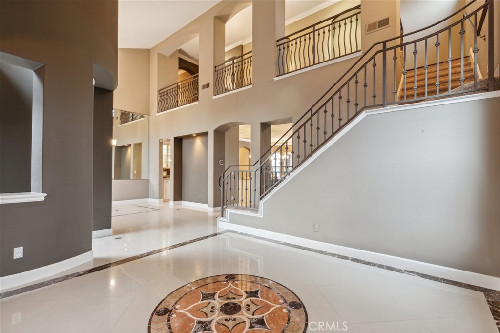 4918 W Bluff, Fresno, CA 93722