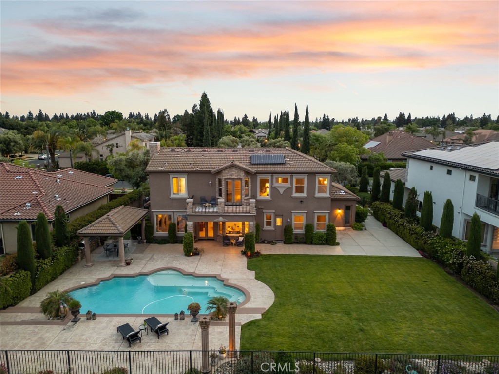 4918 W Bluff, Fresno, CA 93722