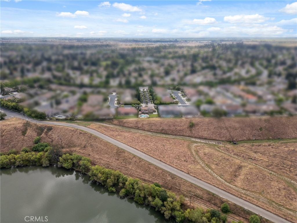 4918 W Bluff, Fresno, CA 93722