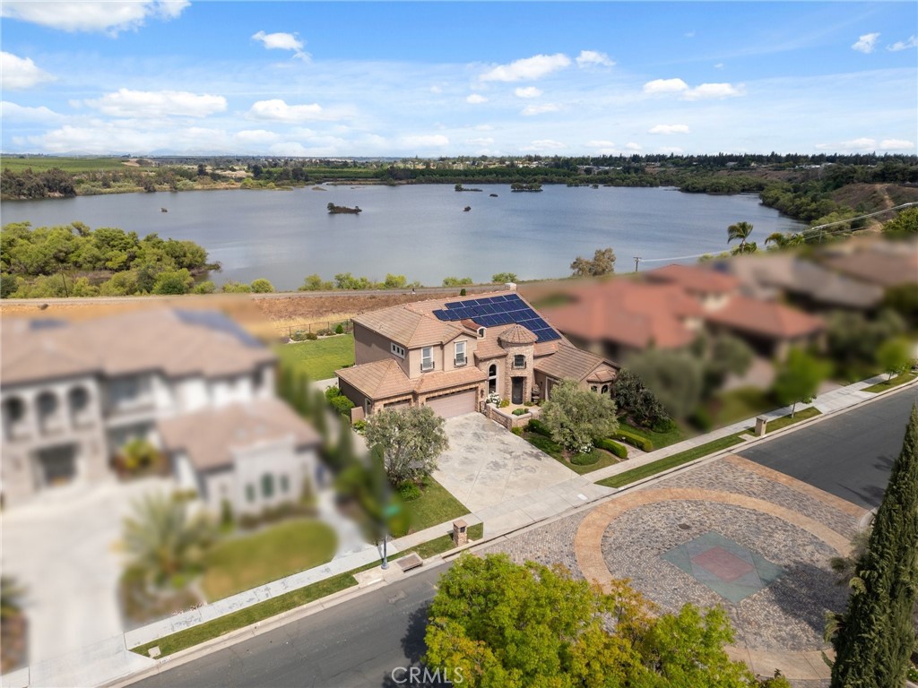 4918 W Bluff, Fresno, CA 93722