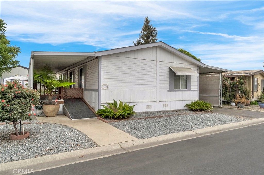 1218 E Cleveland Ave #142, Madera, CA 93638