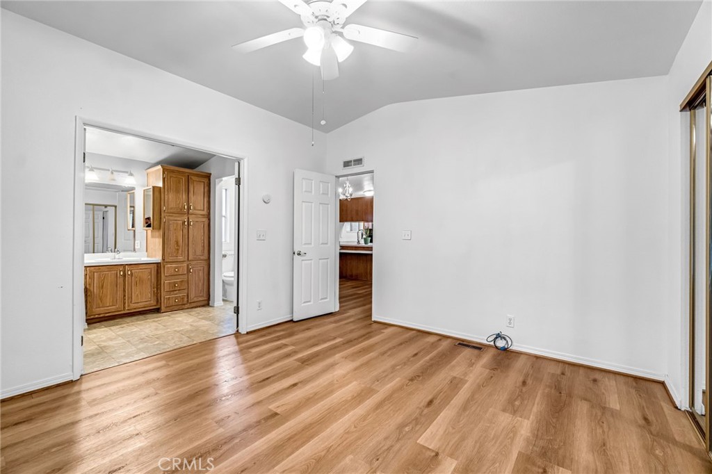 1218 E Cleveland Ave #142, Madera, CA 93638