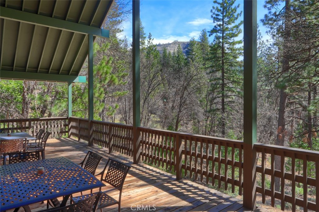 2701 Spelt, Yosemite, CA 95389