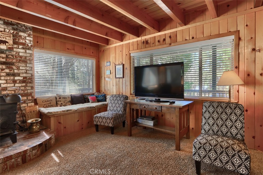 2701 Spelt, Yosemite, CA 95389