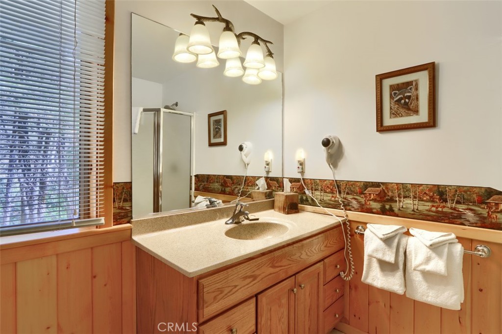 2701 Spelt, Yosemite, CA 95389