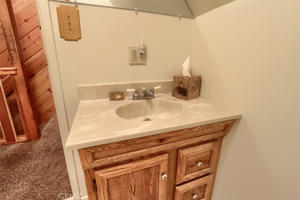 2701 Spelt, Yosemite, CA 95389