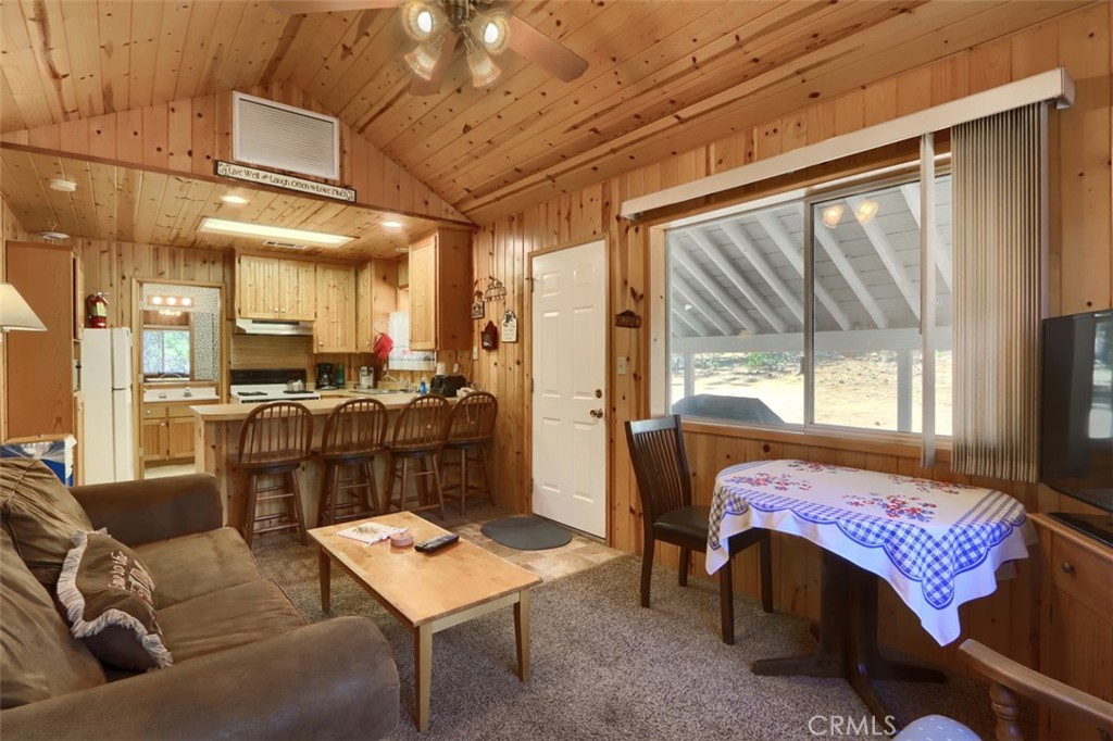 2701 Spelt, Yosemite, CA 95389