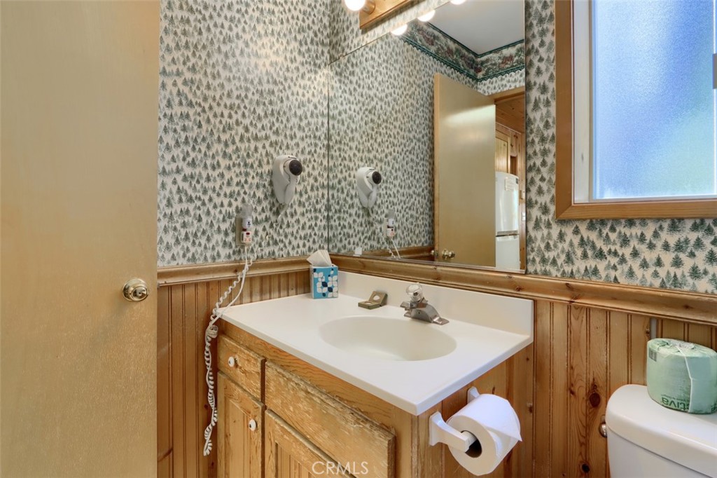 2701 Spelt, Yosemite, CA 95389