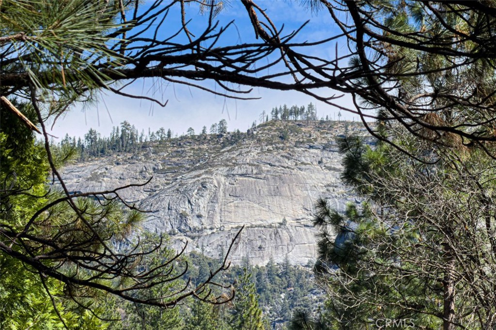 2701 Spelt, Yosemite, CA 95389