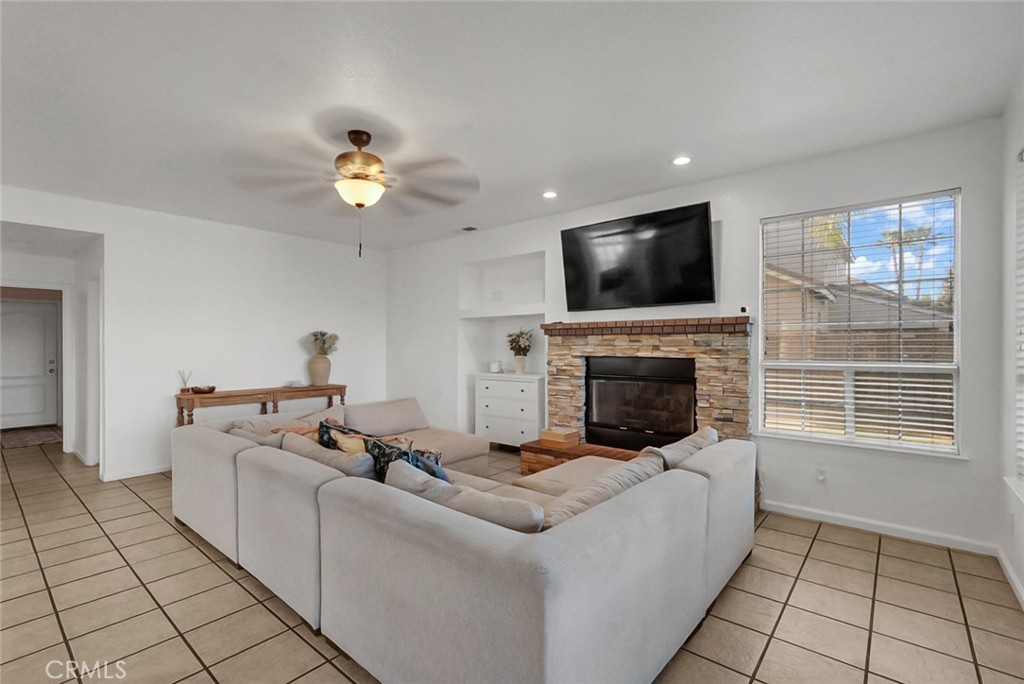 5200 Coronado, Chowchilla, CA 93610