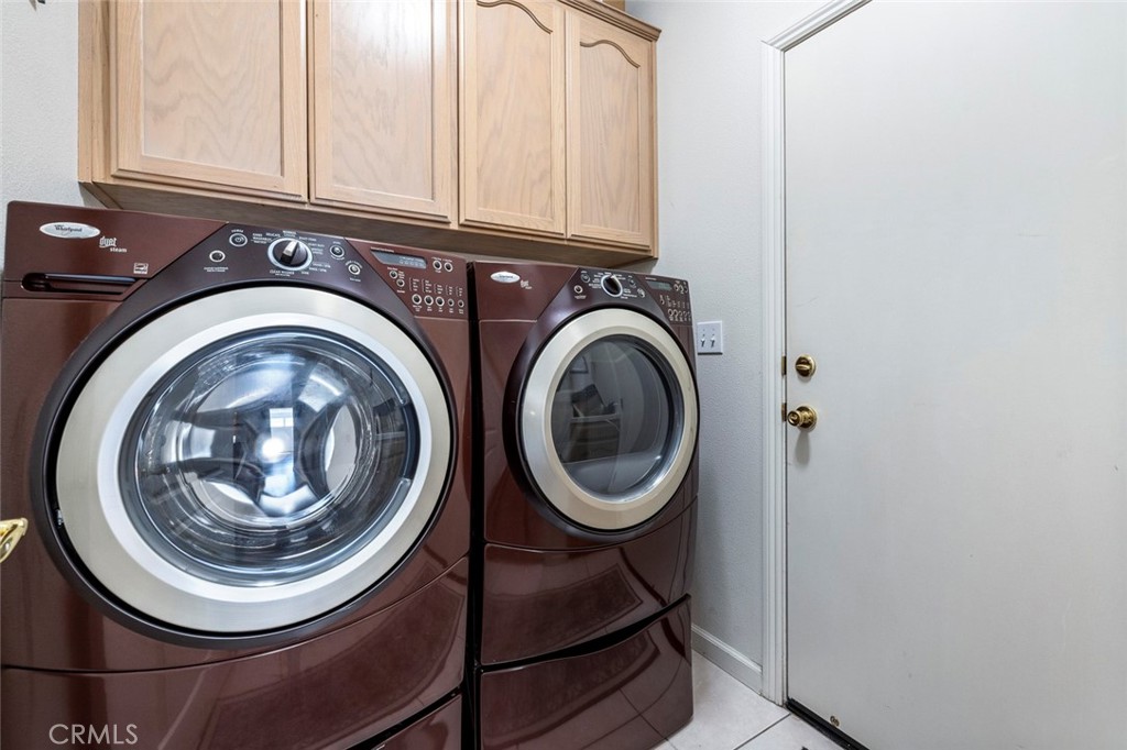 8697 N Talladega Way, Fresno, CA 93720