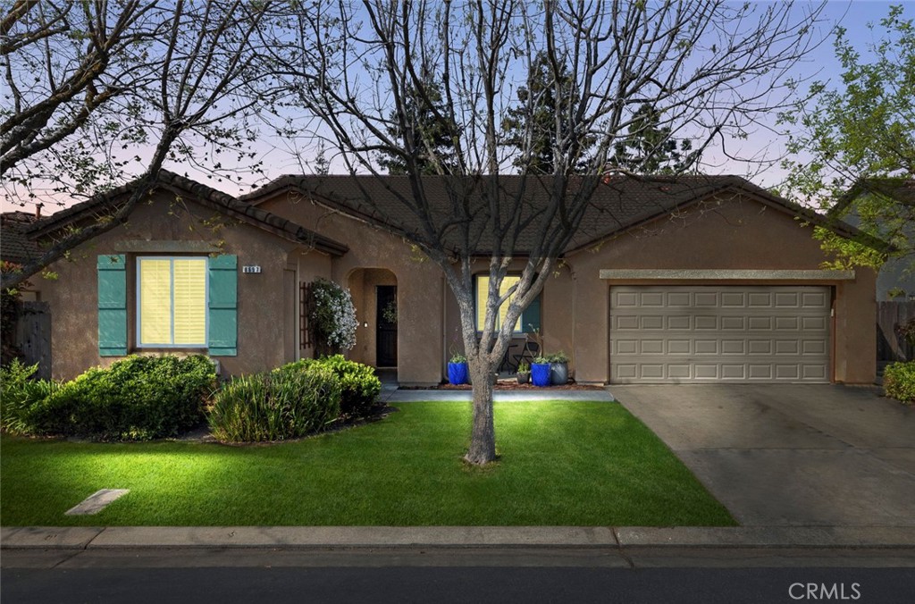 8697 N Talladega Way, Fresno, CA 93720