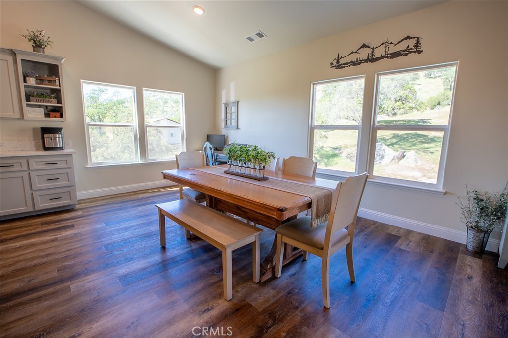 29200 Acorn Ct, Coarsegold, CA 93614