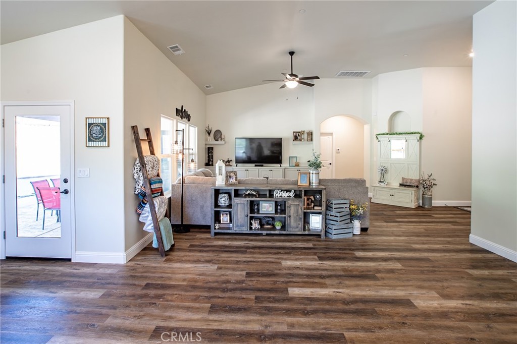 29200 Acorn Ct, Coarsegold, CA 93614