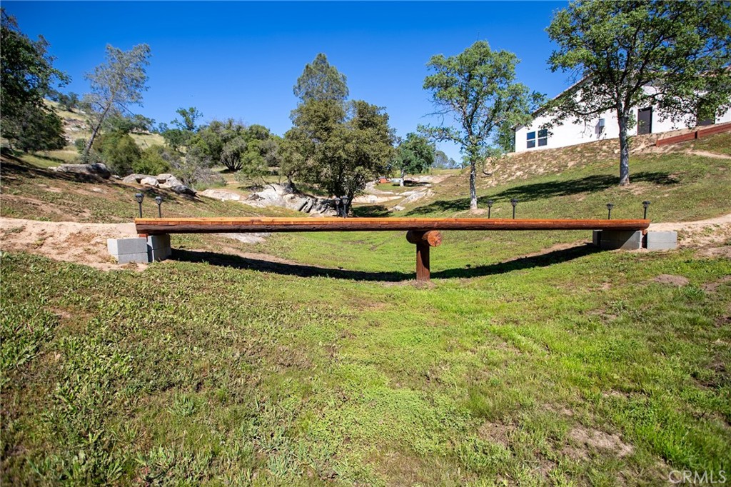 29200 Acorn Ct, Coarsegold, CA 93614