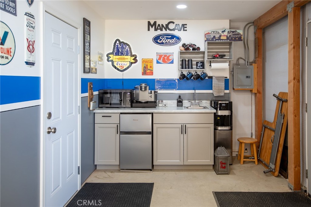 29200 Acorn Ct, Coarsegold, CA 93614