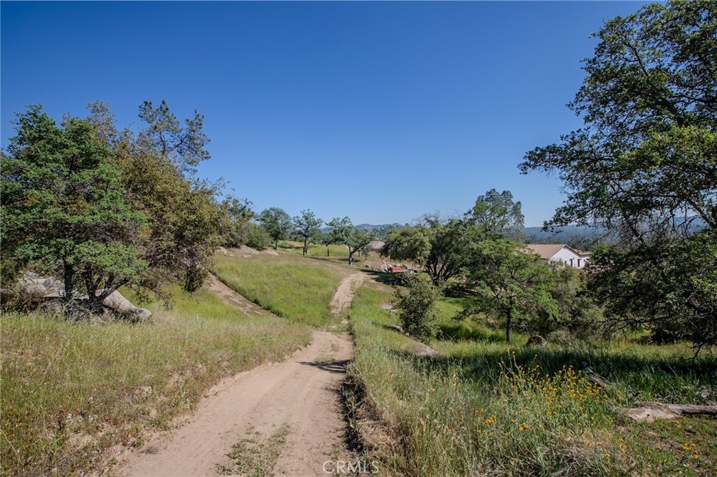 29200 Acorn Ct, Coarsegold, CA 93614