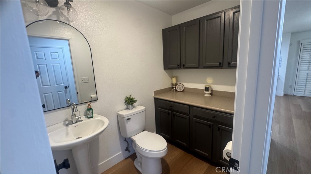 2174 W Picadilly, Hanford, CA 93230