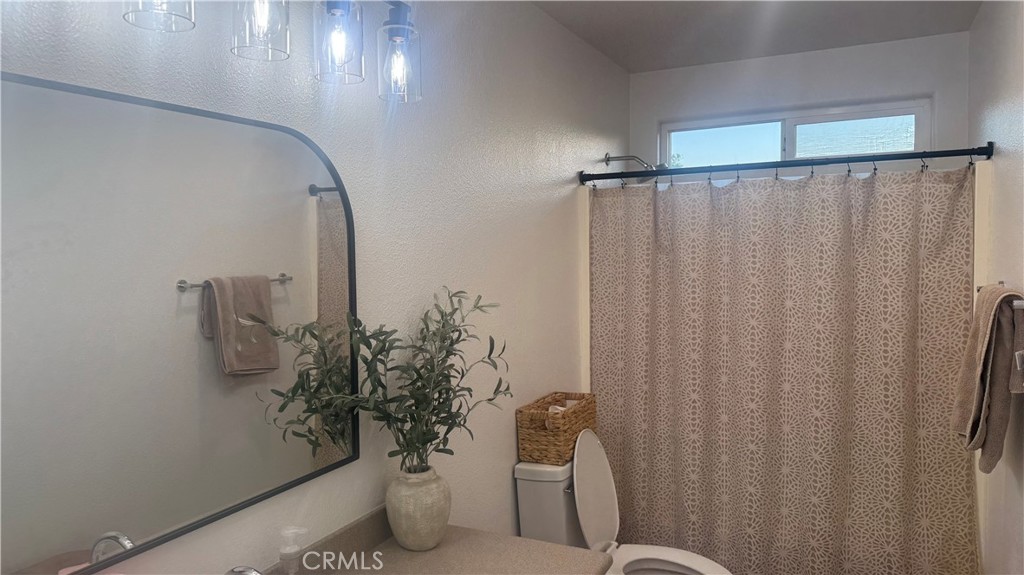 2174 W Picadilly, Hanford, CA 93230