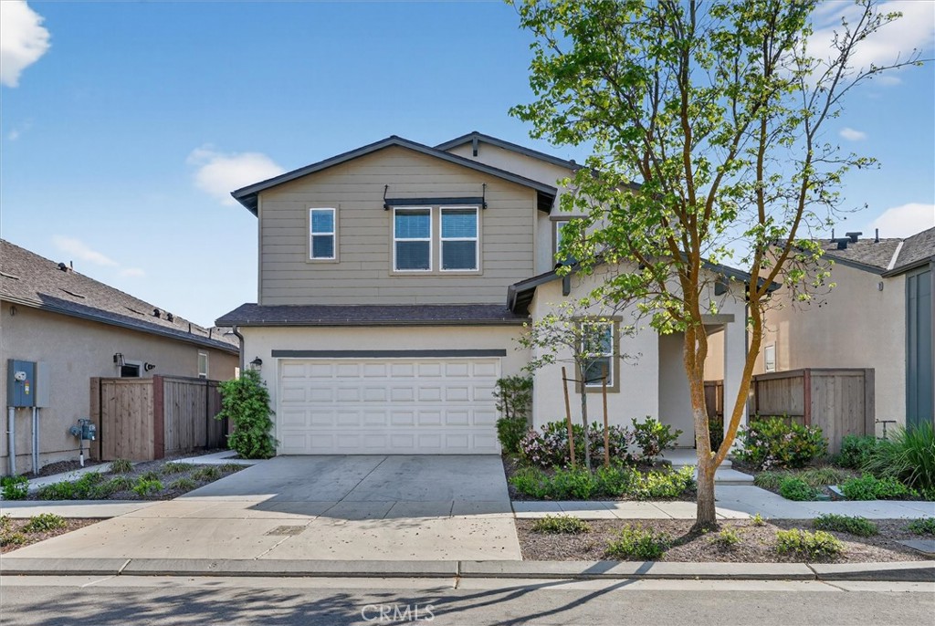 824 Katelyn Ave, Madera, CA 93636