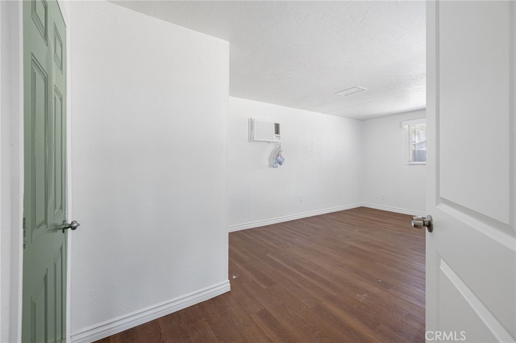 210 E Bush St, Lemoore, CA 93245