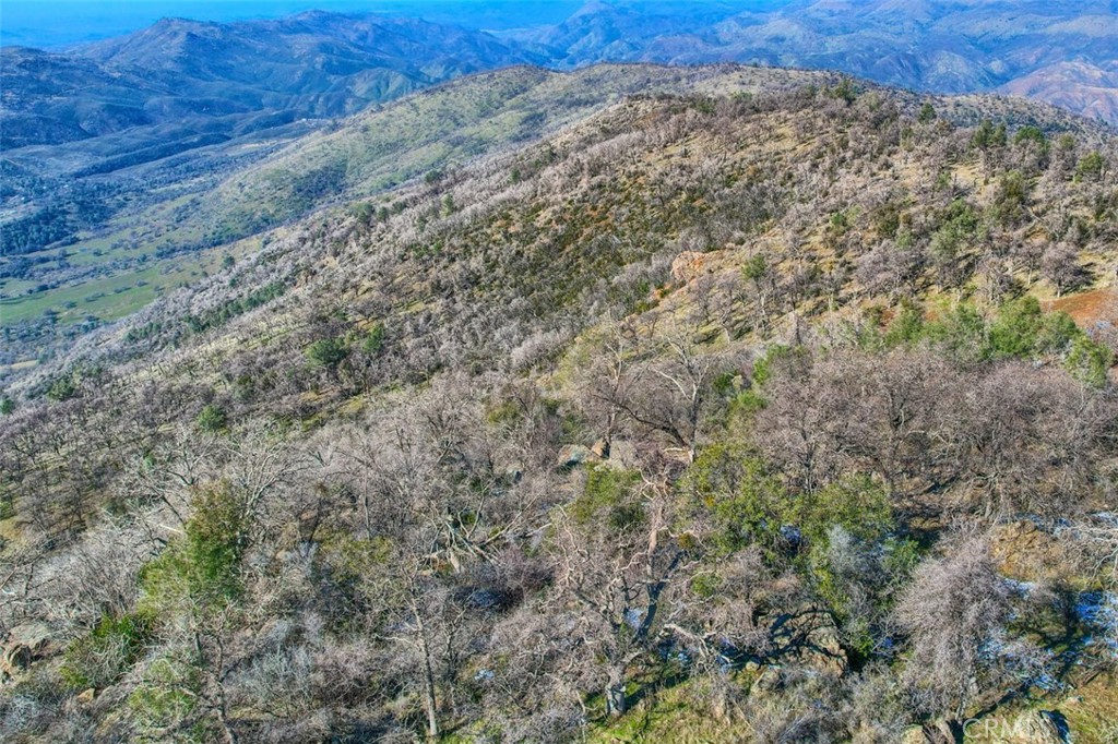 6894 N State Highway 49, Mariposa, CA 95338