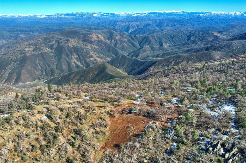 6894 N State Highway 49, Mariposa, CA 95338