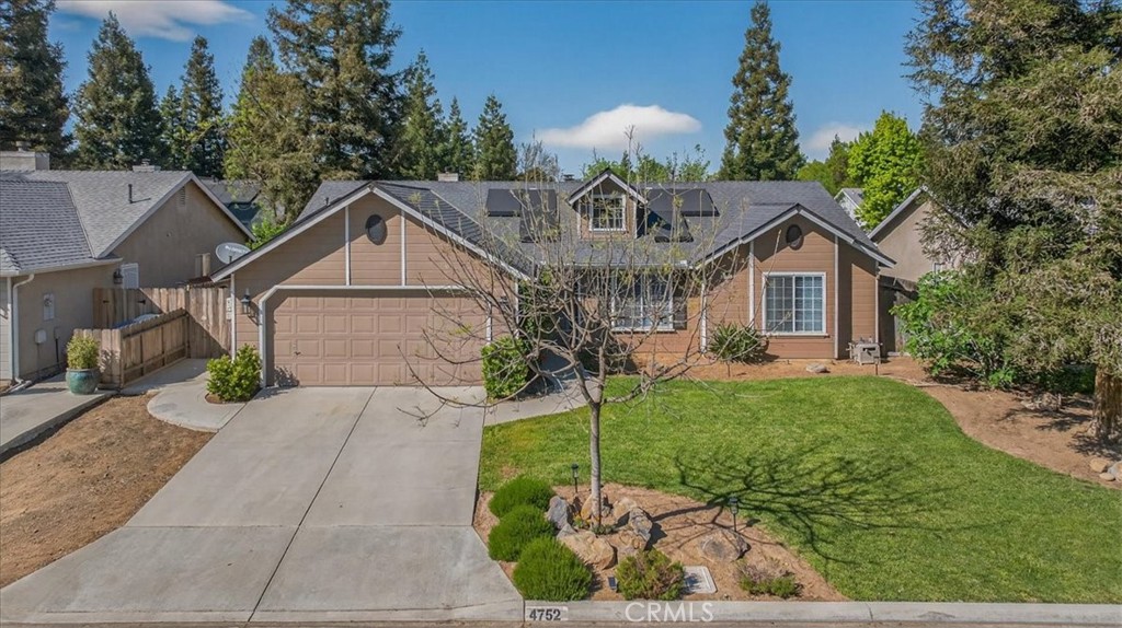 4752 W Mesa, Fresno, CA 93722