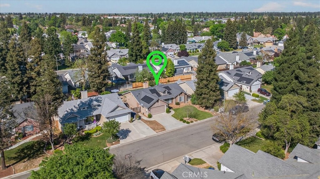 4752 W Mesa, Fresno, CA 93722