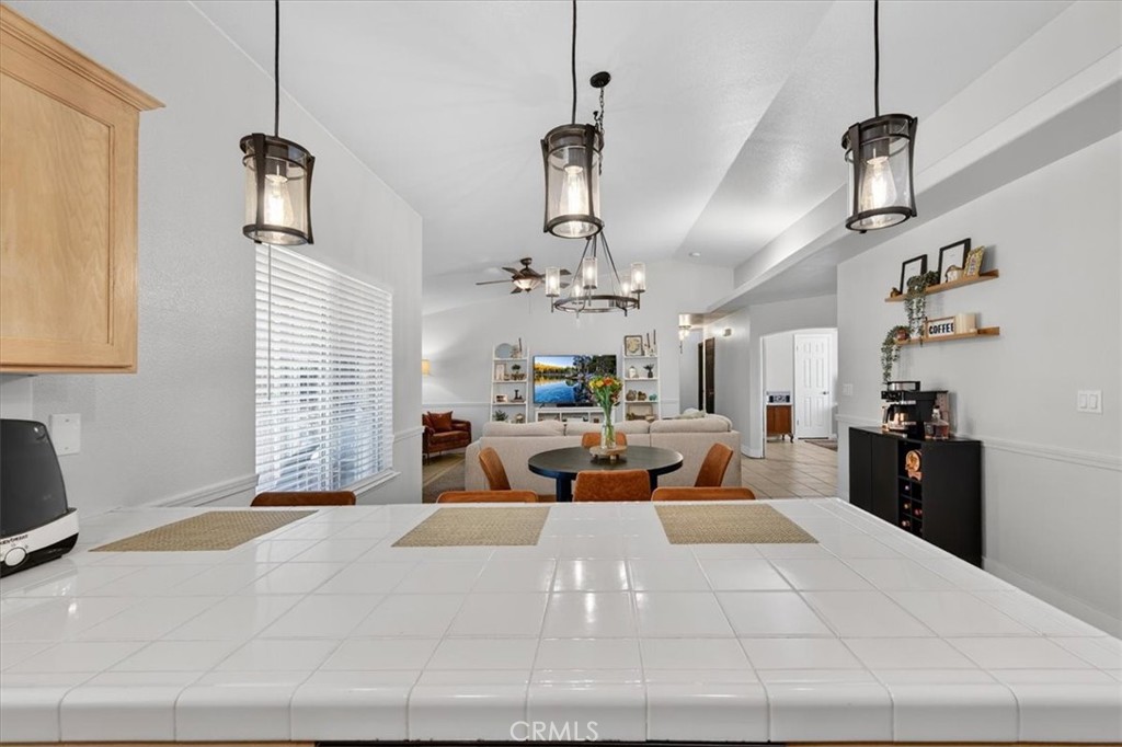 4752 W Mesa, Fresno, CA 93722