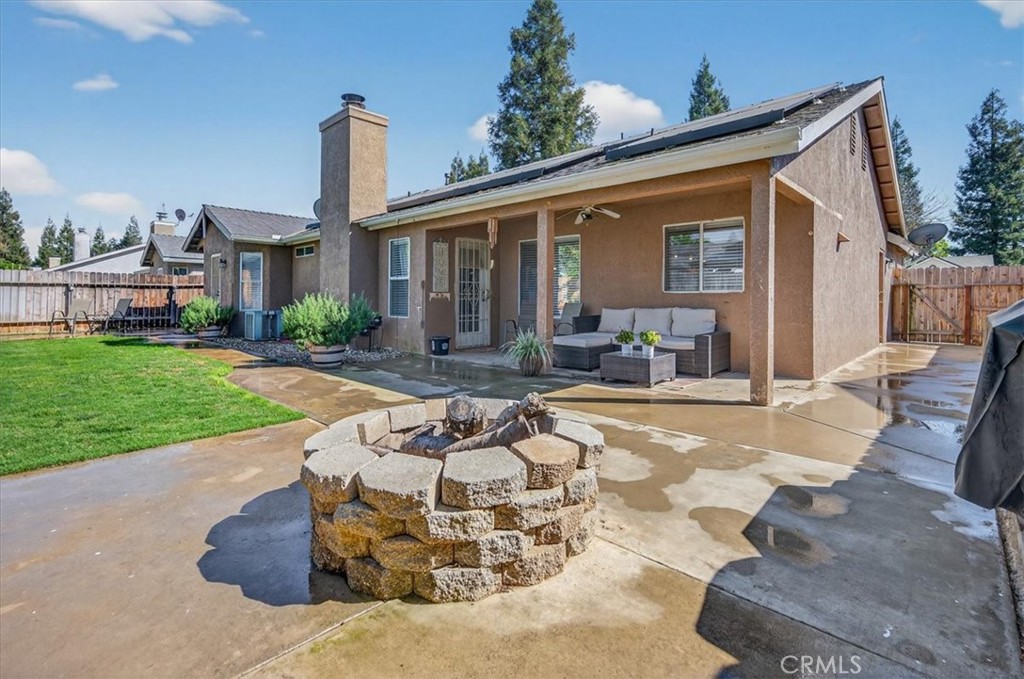 4752 W Mesa, Fresno, CA 93722