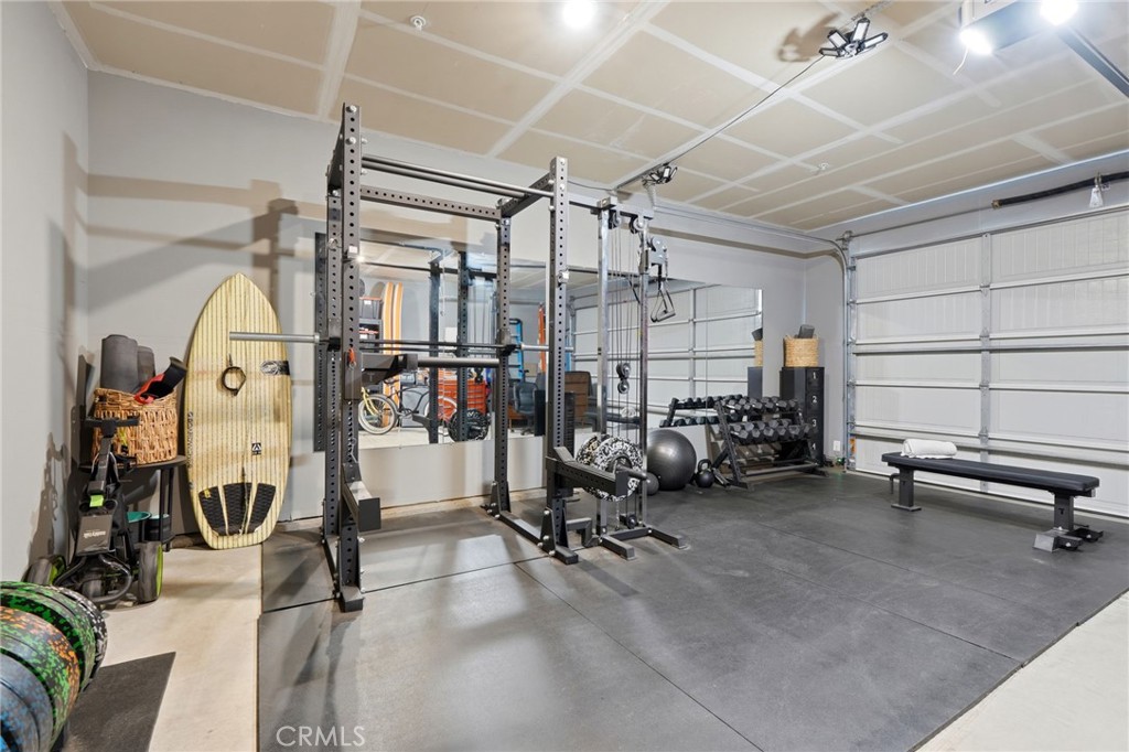 2587 W Heather, Hanford, CA 93230