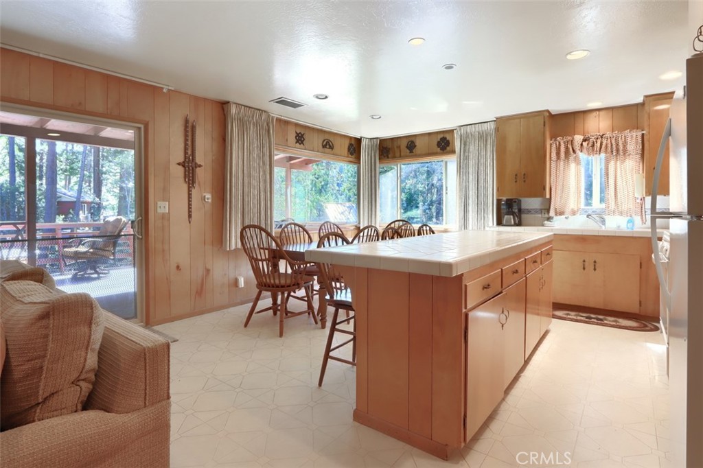 2580 River, Wawona, CA 95389