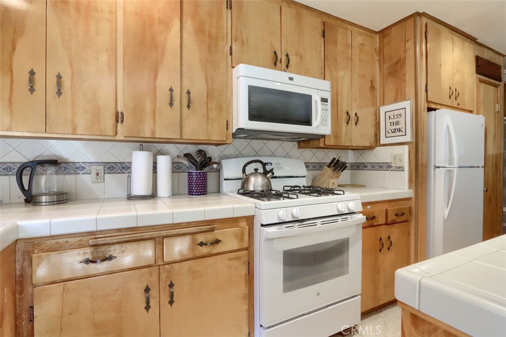 2580 River, Wawona, CA 95389