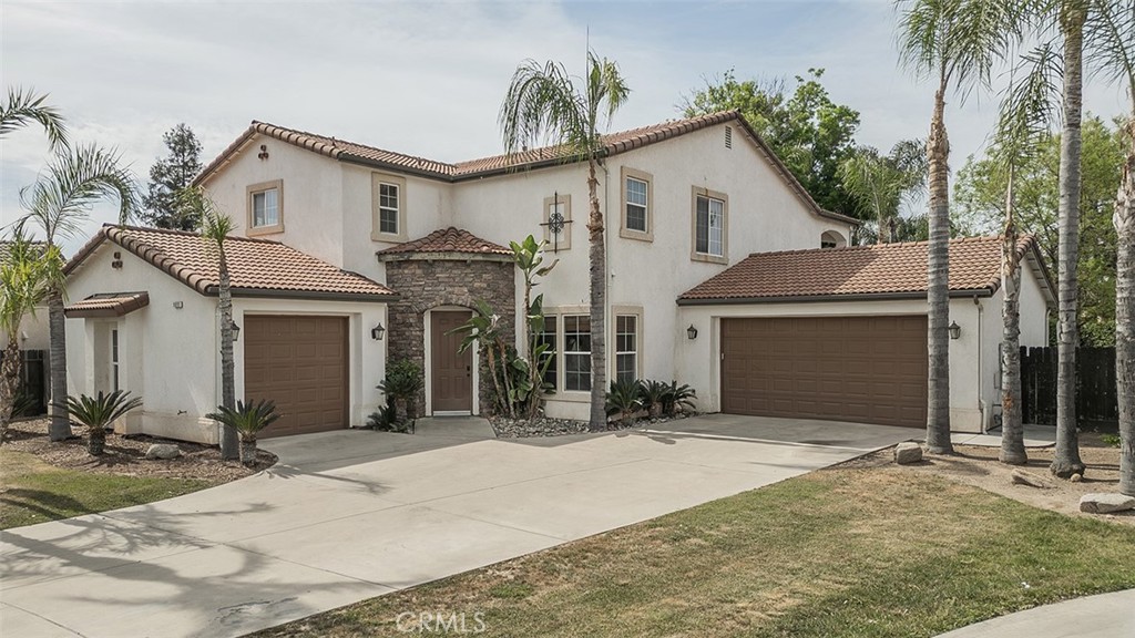 1377 Fenmore, Sanger, CA 93657