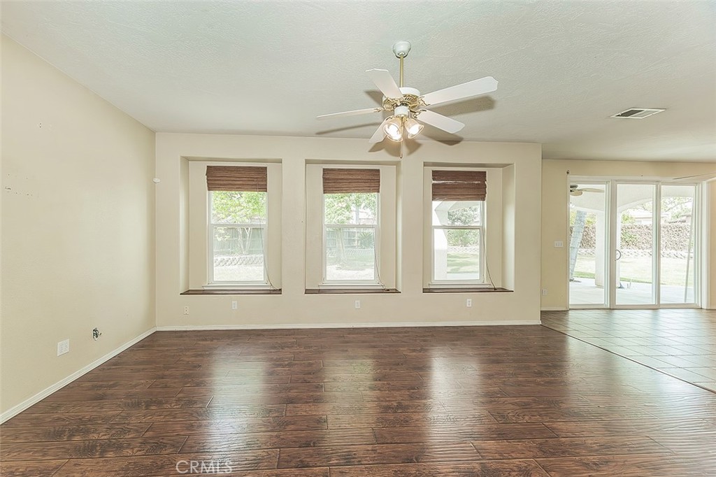 1377 Fenmore, Sanger, CA 93657