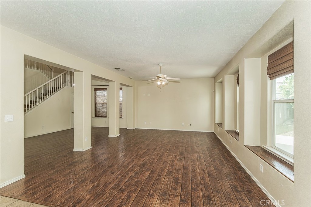 1377 Fenmore, Sanger, CA 93657