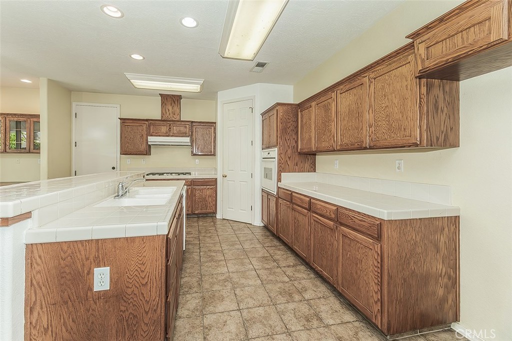 1377 Fenmore, Sanger, CA 93657