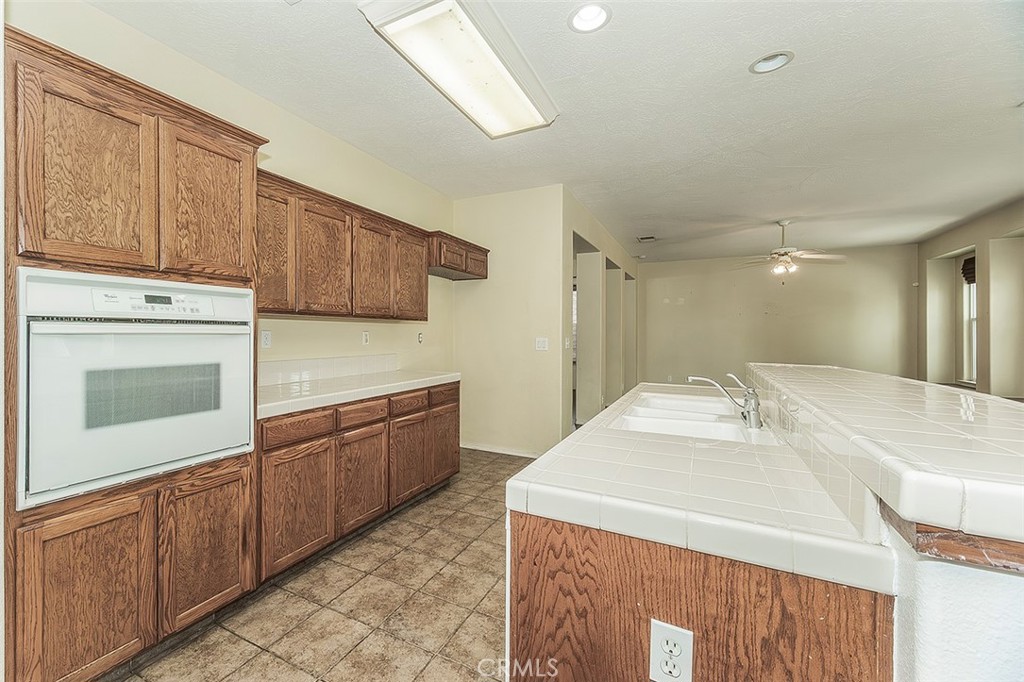 1377 Fenmore, Sanger, CA 93657