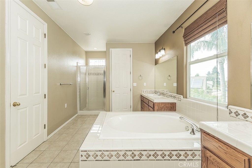 1377 Fenmore, Sanger, CA 93657