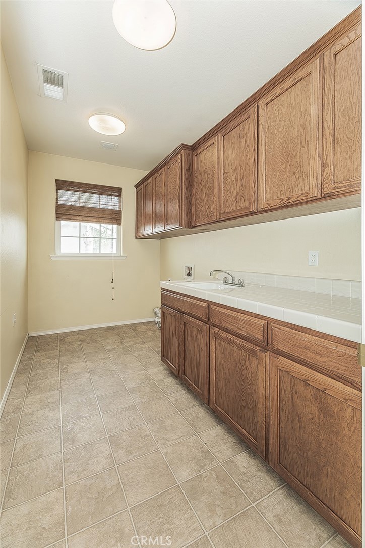 1377 Fenmore, Sanger, CA 93657